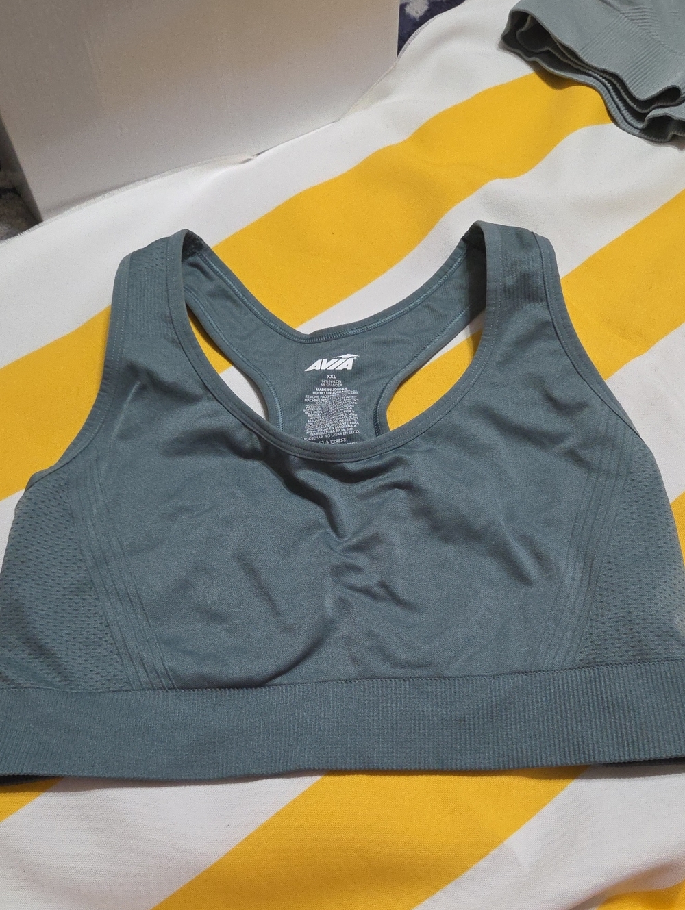 Avia Women’s XXL Gray Seamless Sports Bra Racerback Wireless Unpadded Workout